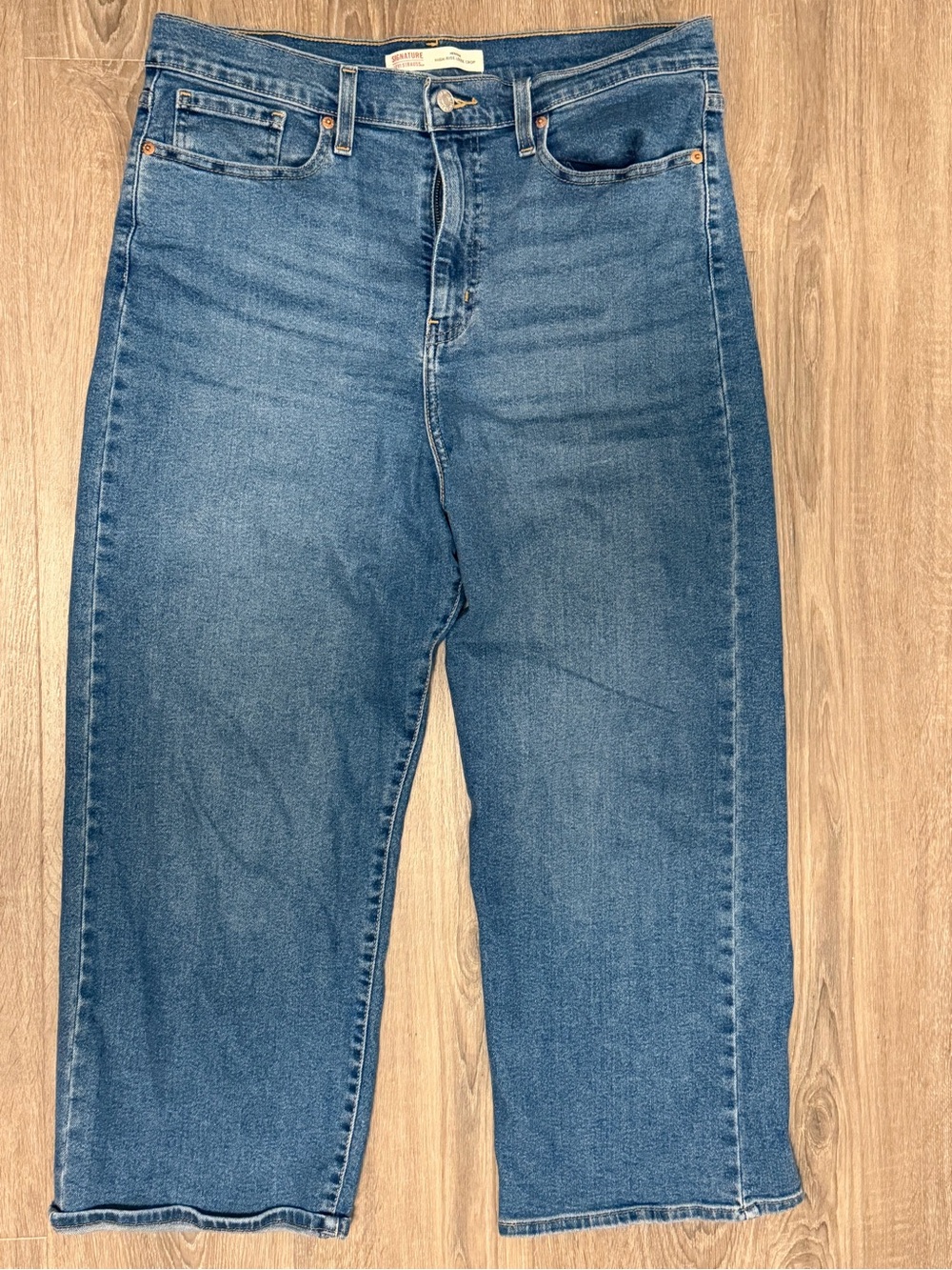 Signature by Levi Strauss Mid Wash Relaxed Straight Jeans - Blue